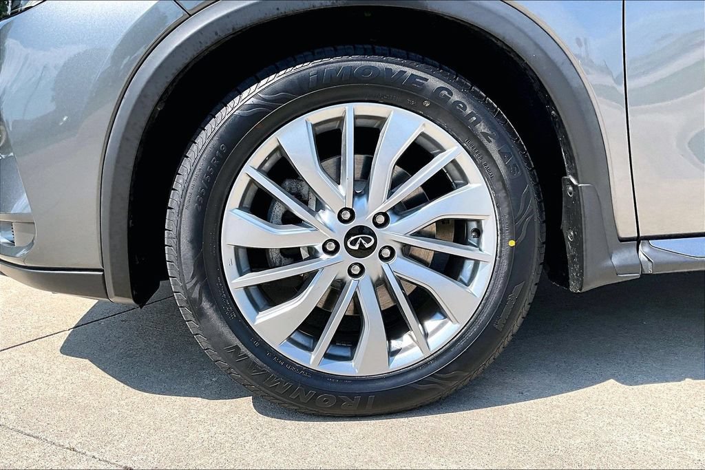 Certified 2023 INFINITI QX50 Luxe AWD/4WD image 10