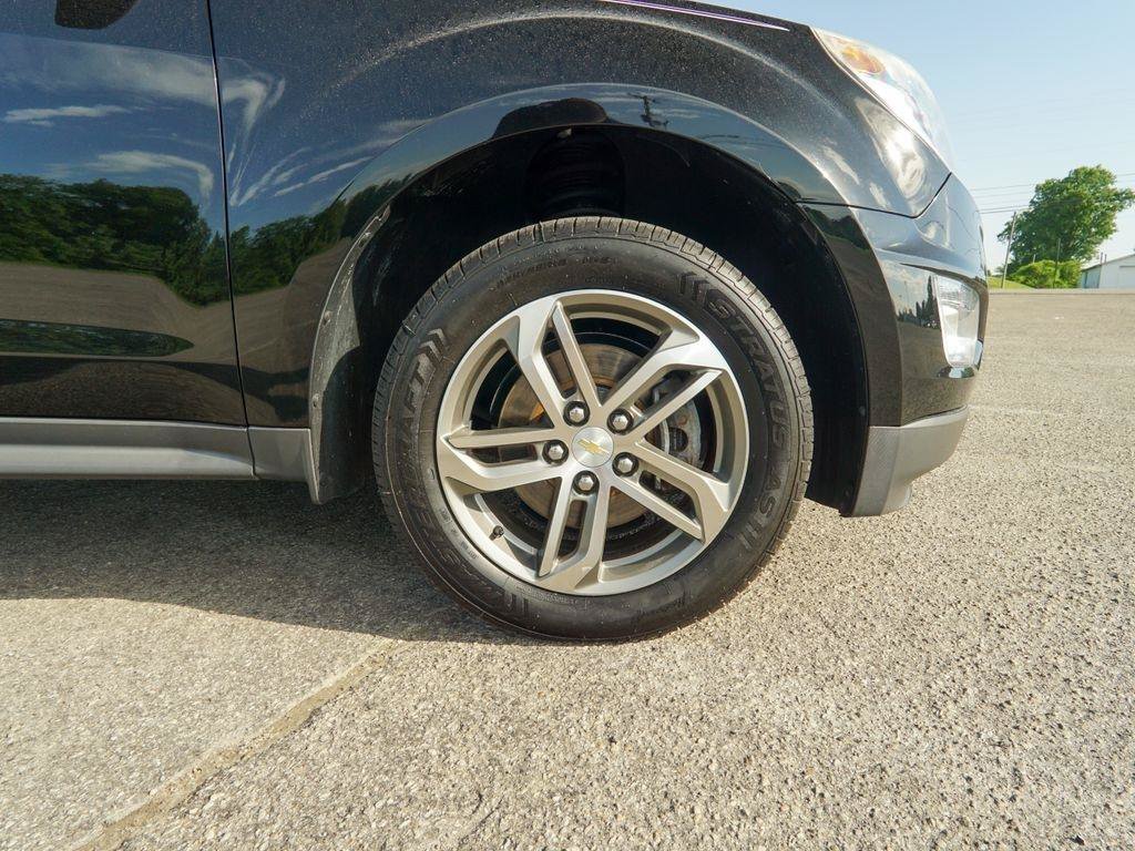 Used 2016 Chevrolet Equinox LTZ w/ Enhanced Convenience Package AWD/4WD image 12