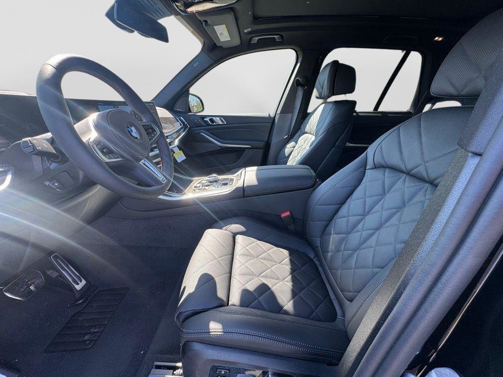 New 2026 BMW X5 M60i AWD/4WD image 13