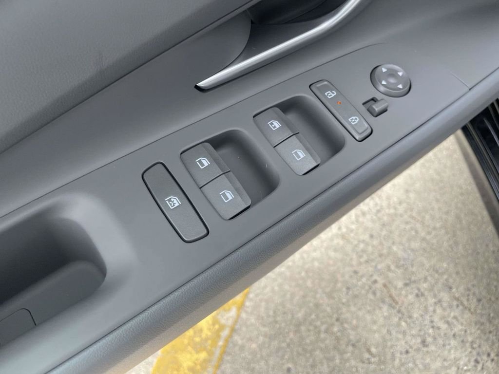 New 2026 Hyundai Elantra SE FWD image 12