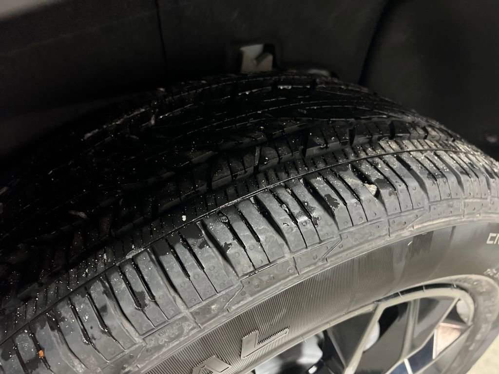 Certified 2024 Chevrolet Traverse LT w/ Midnight/Sport Edition image 11