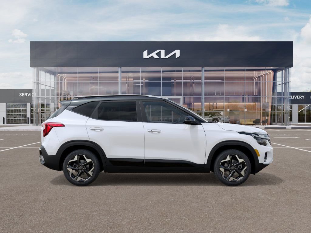 New 2026 Kia Seltos S FWD image 7