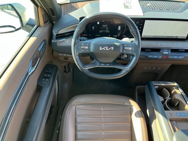 Used 2024 Kia EV9 Land AWD/4WD image 14