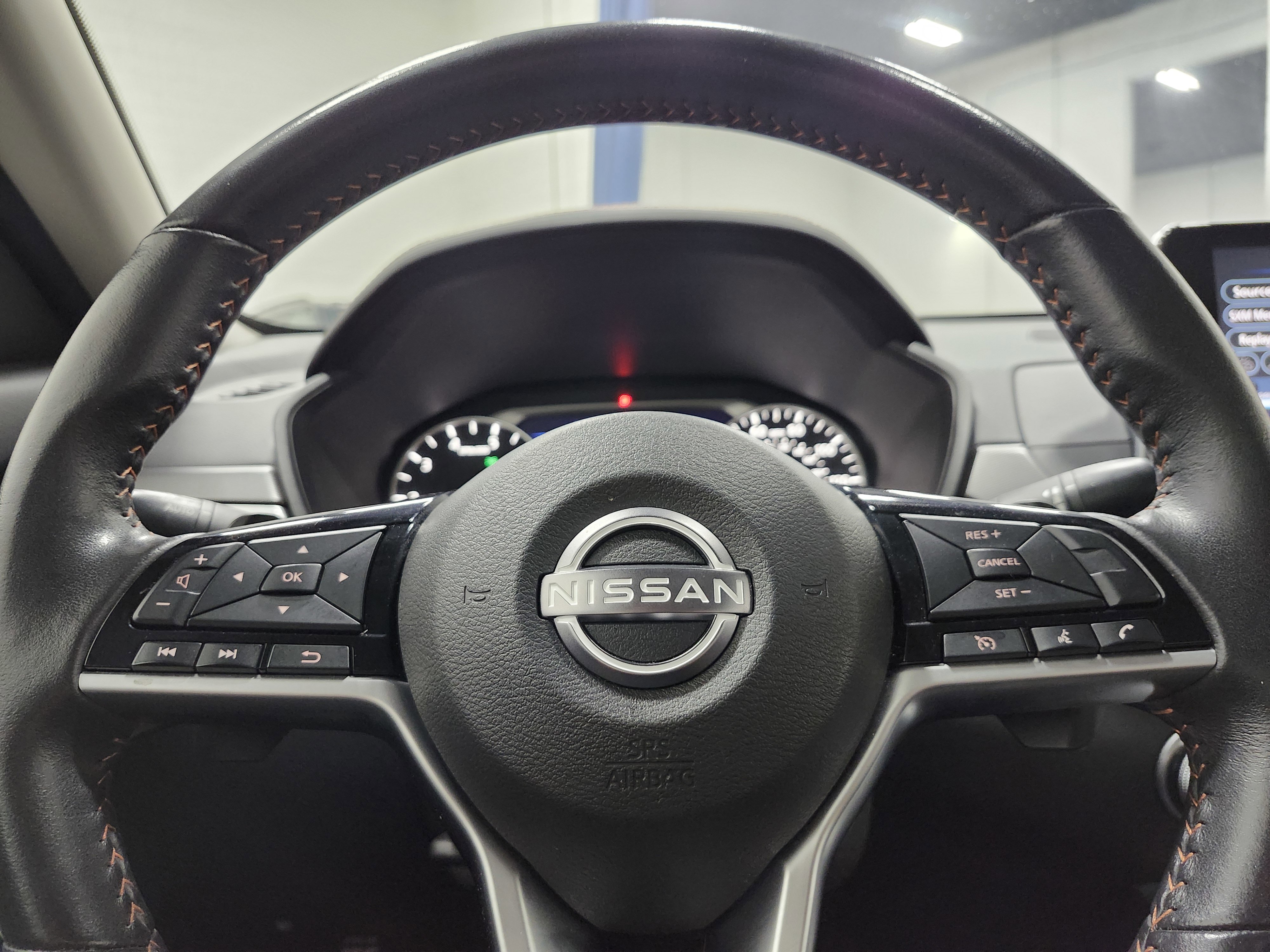 Used 2024 Nissan Altima 2.5 SR image 20