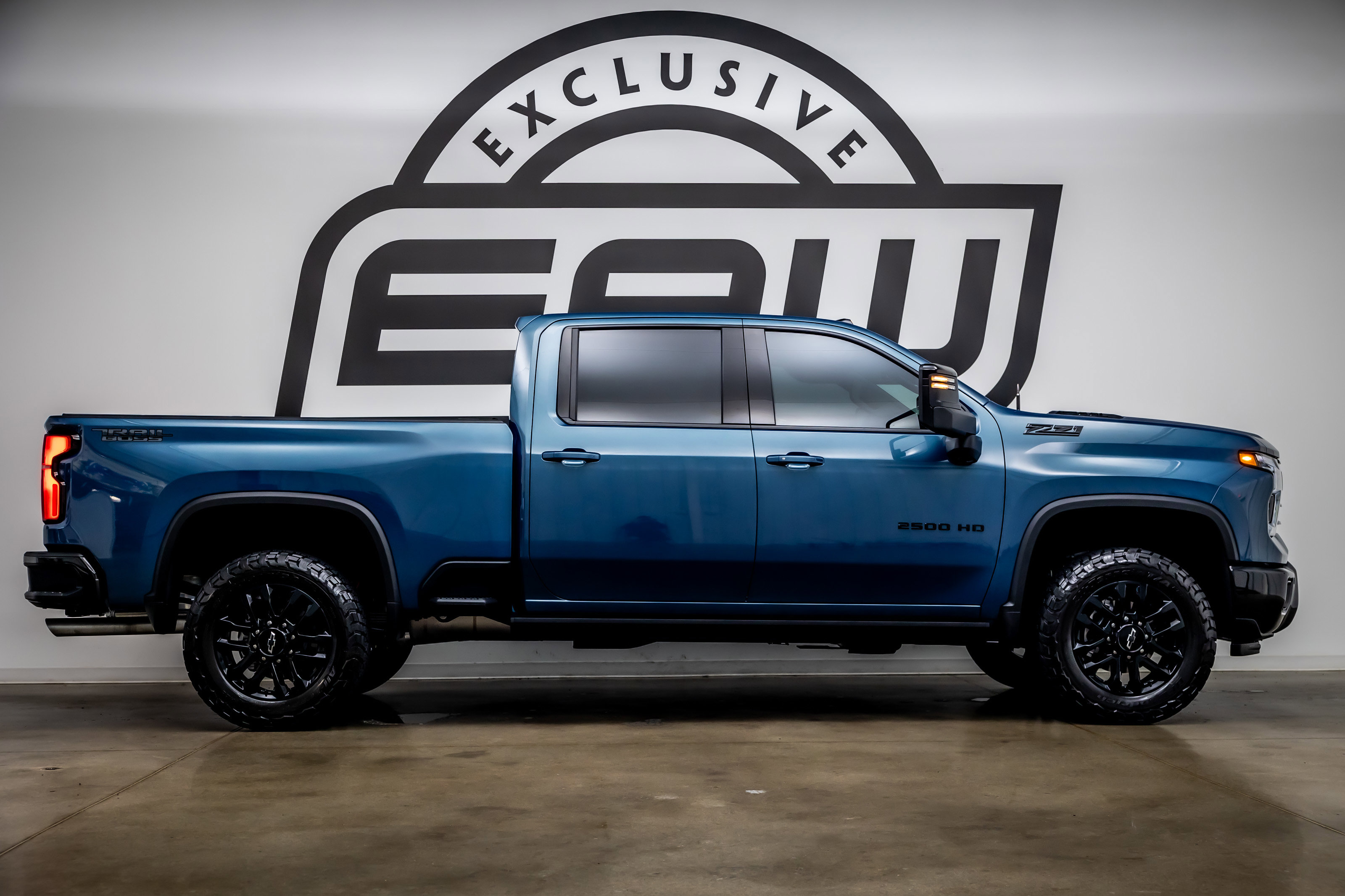 Used 2025 Chevrolet Silverado 2500 LTZ w/ Trail Boss Package AWD/4WD image 9