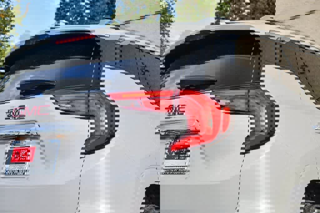 Used 2020 GMC Terrain Denali w/ Denali Premium Package image 9