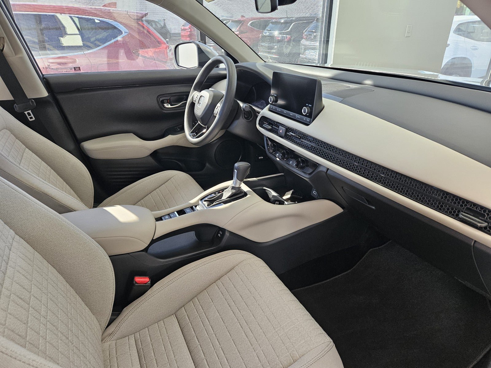 Used 2025 Honda HR-V LX image 13