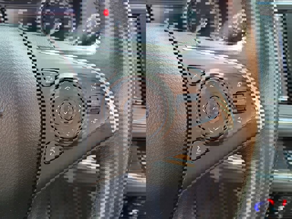 Used 2021 Buick Enclave Essence image 23