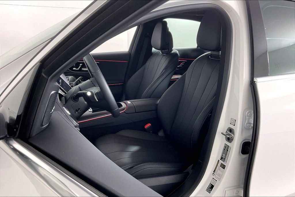 Used 2026 Mercedes-Benz E 350 4MATIC Sedan image 17