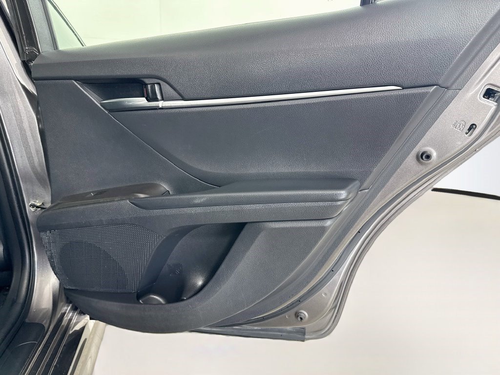 Used 2021 Toyota Camry SE FWD image 26