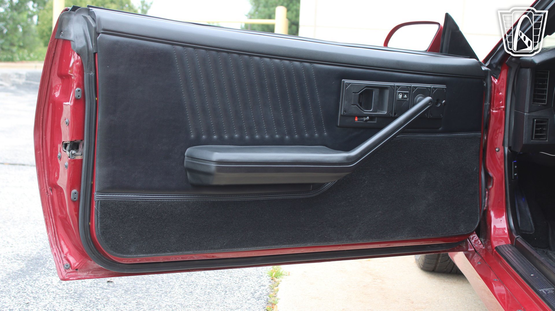 Used 1989 Chevrolet Camaro RS RWD image 13