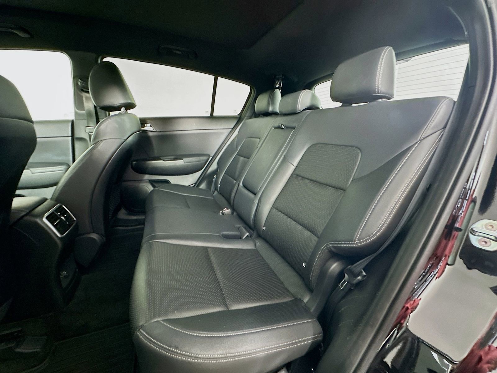 Used 2022 Kia Sportage Nightfall Edition image 23