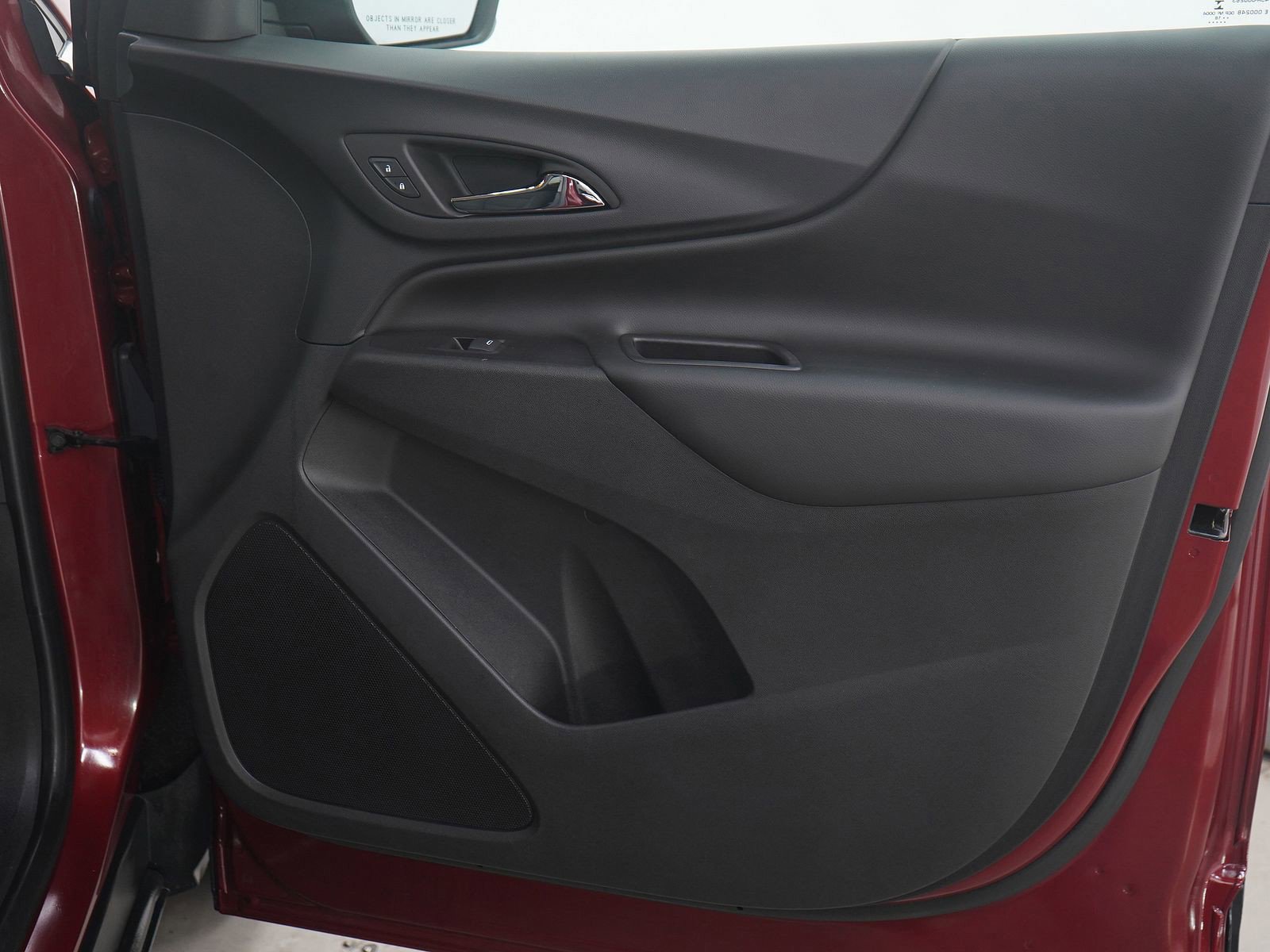 Used 2018 Chevrolet Equinox LT w/ Sun & Infotainment Package image 11