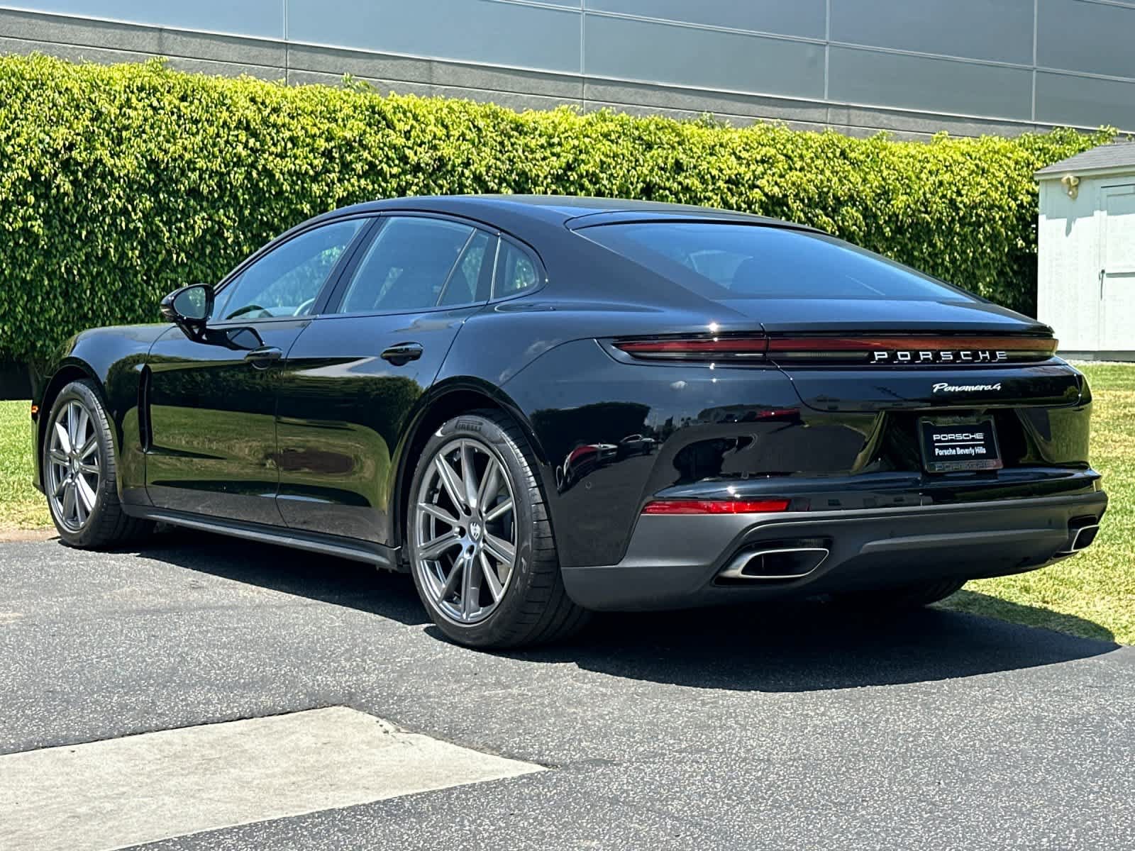 New 2025 Porsche Panamera 4 AWD/4WD image 3