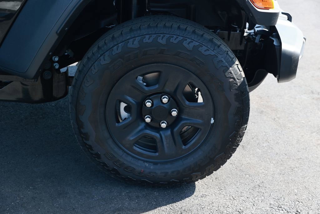 New 2026 Jeep Gladiator Sport image 8