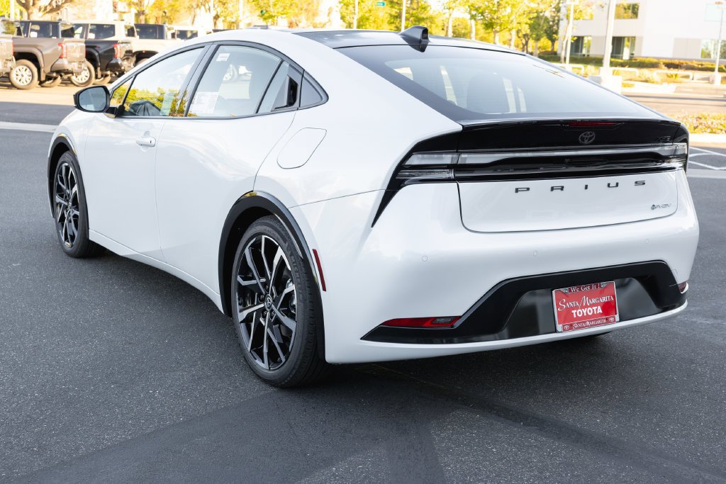 New 2027 Toyota Prius Plug-In Hybrid w/ Limited Premium Package FWD image 7