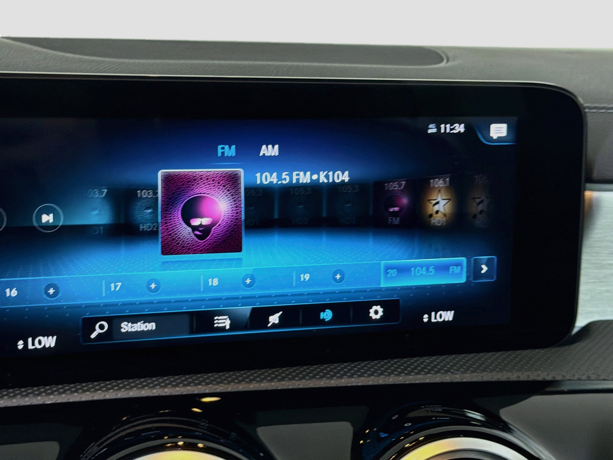 Used 2022 Mercedes-Benz CLA 250 image 21
