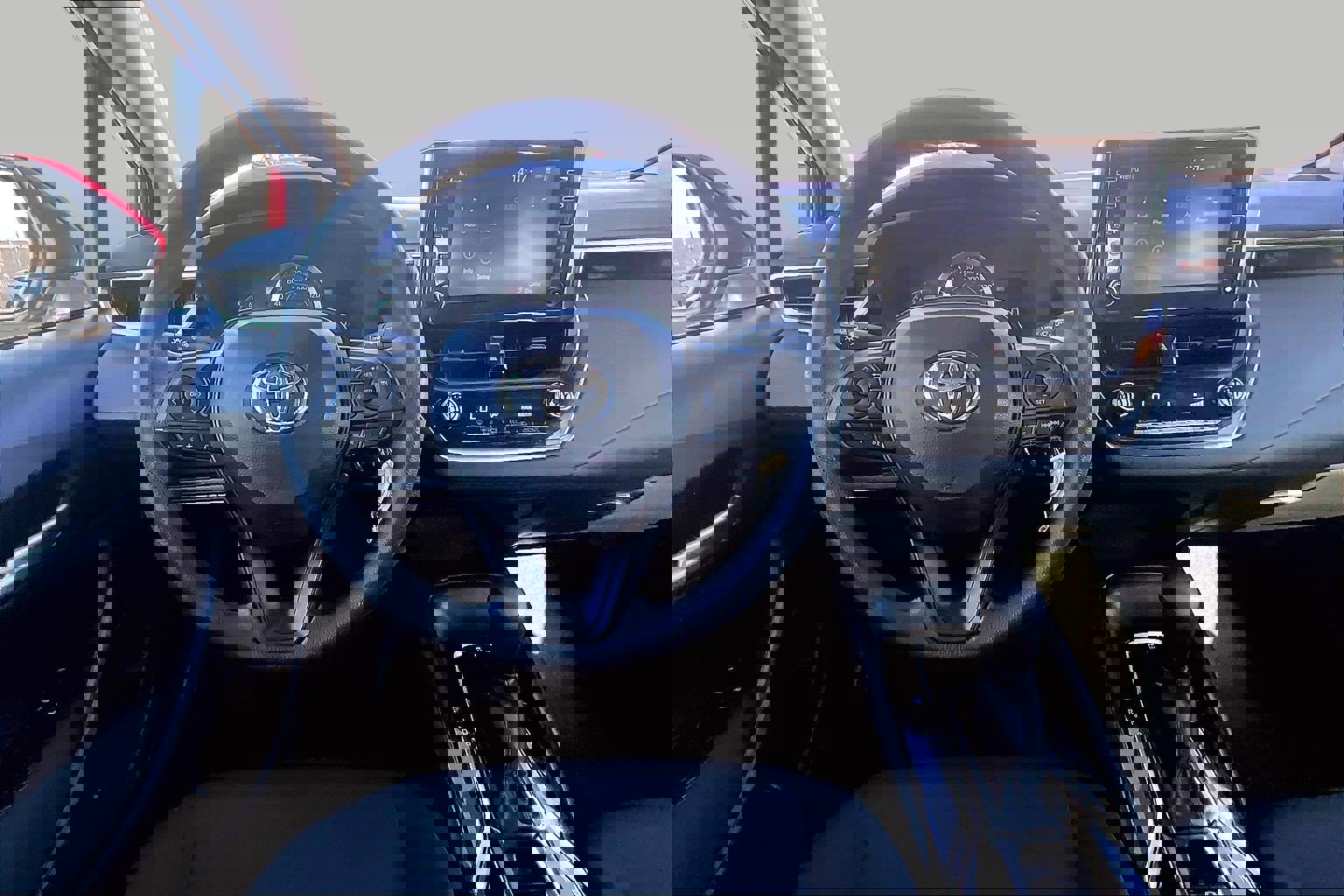 Used 2020 Toyota Corolla LE image 5