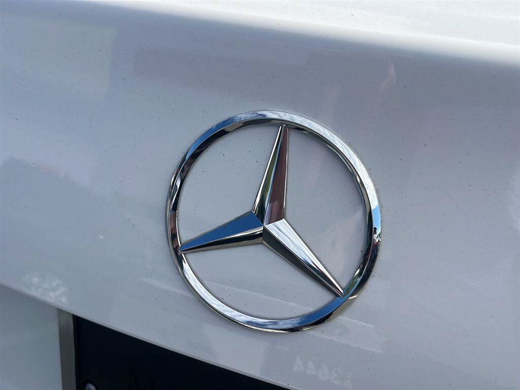 Used 2025 Mercedes-Benz C 300 Sedan image 16