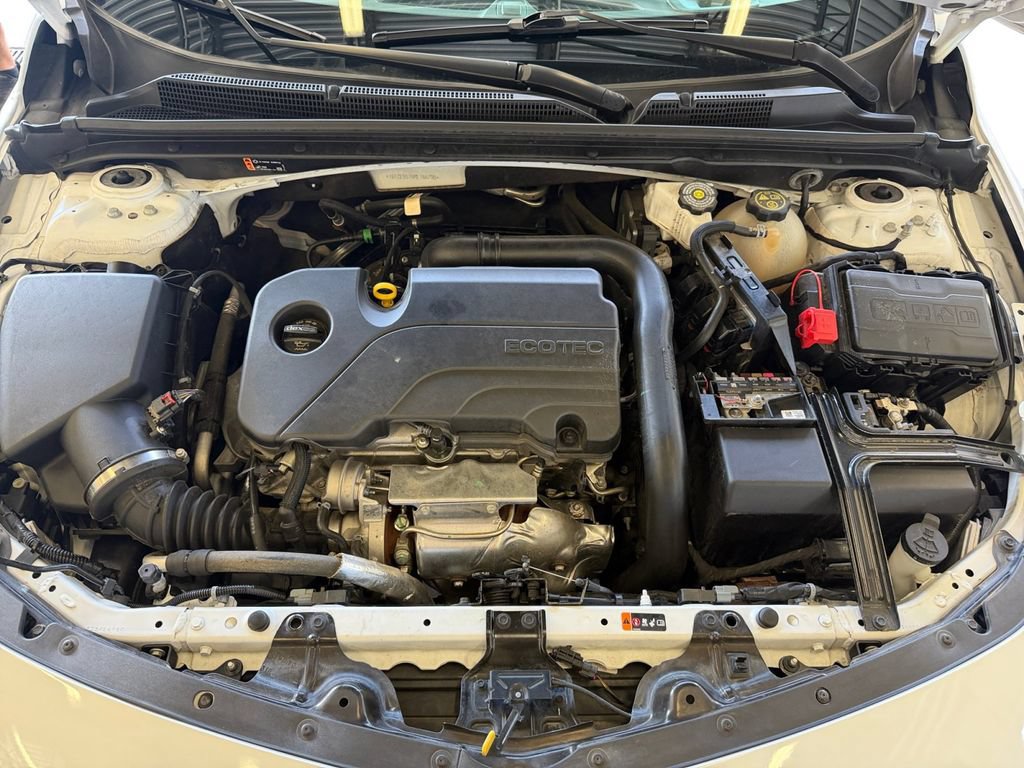 Used 2024 Chevrolet Malibu LT FWD image 15