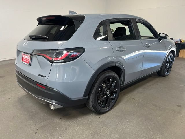 Used 2023 Honda HR-V Sport image 3