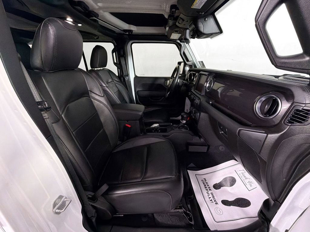 Used 2021 Jeep Wrangler Unlimited Sahara image 28