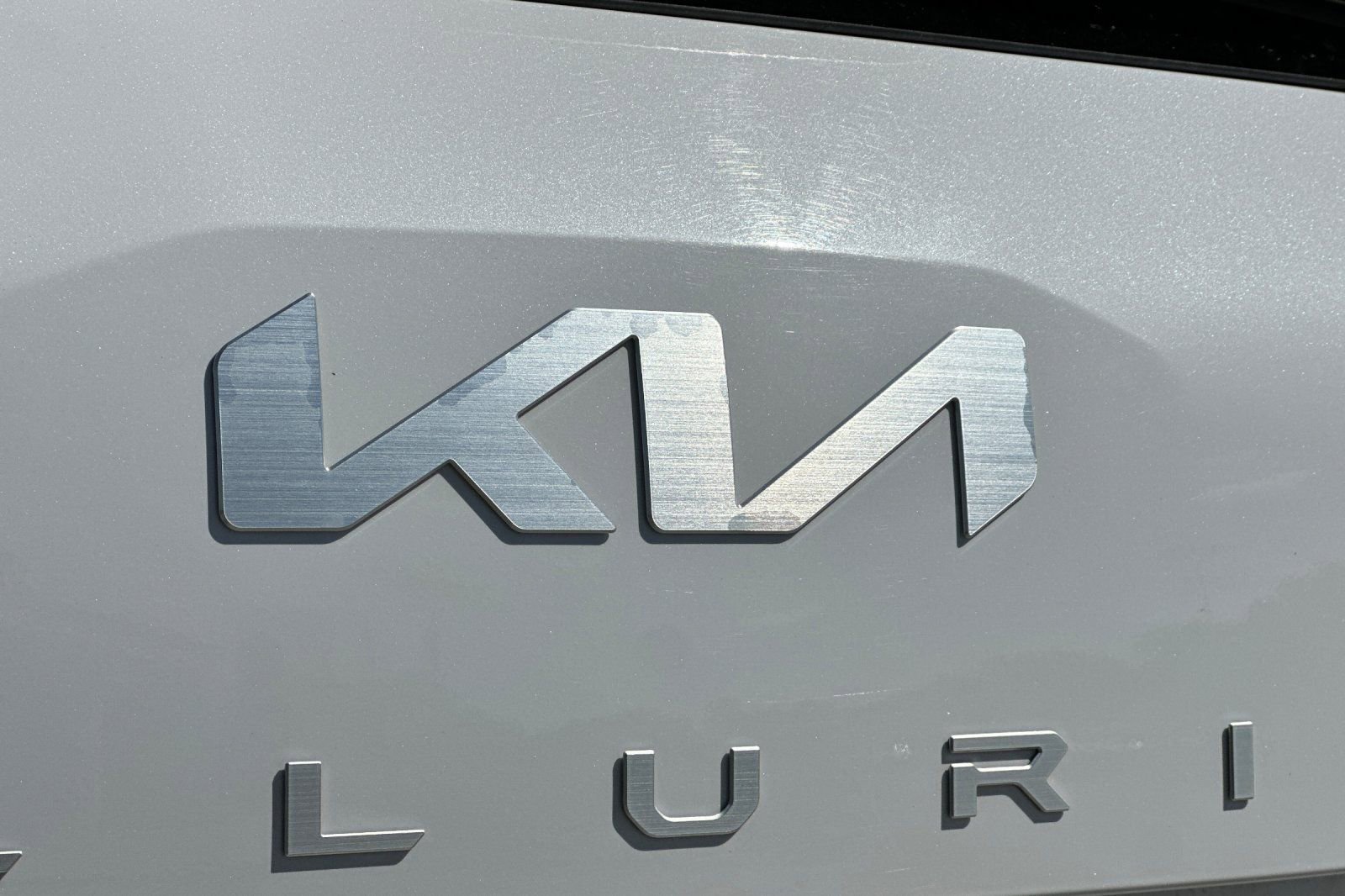 Used 2025 Kia Telluride S image 28