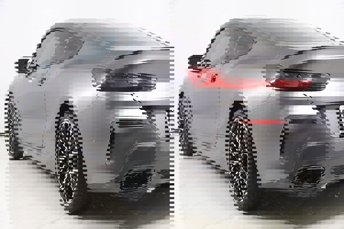 Used 2025 BMW M850i xDrive Coupe w/ M Sport Professional Package image 32