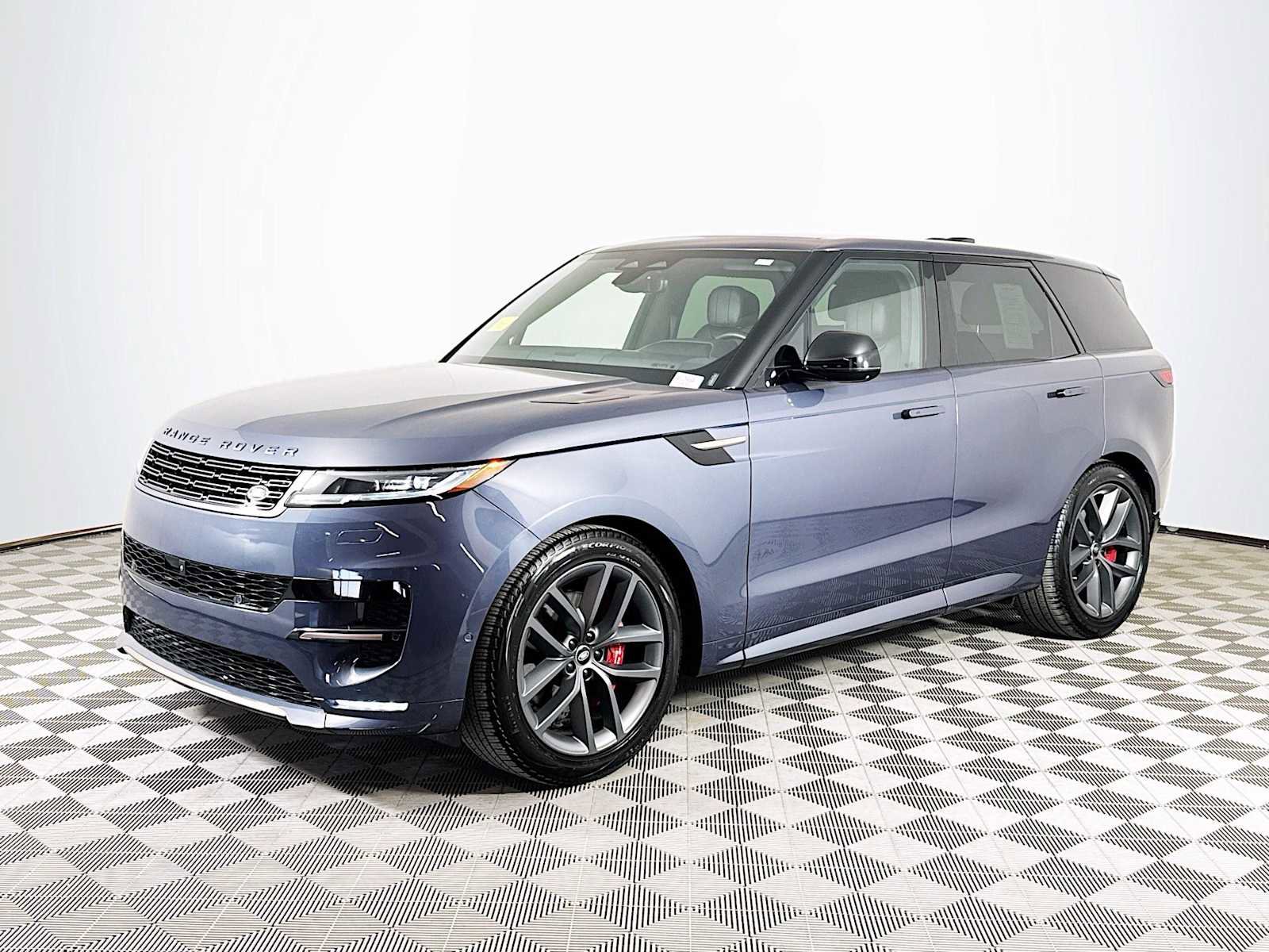 Used 2024 Land Rover Range Rover Sport Dynamic SE image 1
