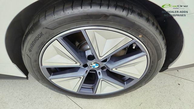 Used 2025 BMW i4 eDrive40 w/ Premium Package RWD image 60