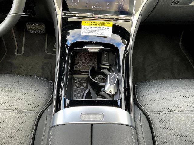 Used 2026 Mercedes-Benz GLC 300 4MATIC image 16