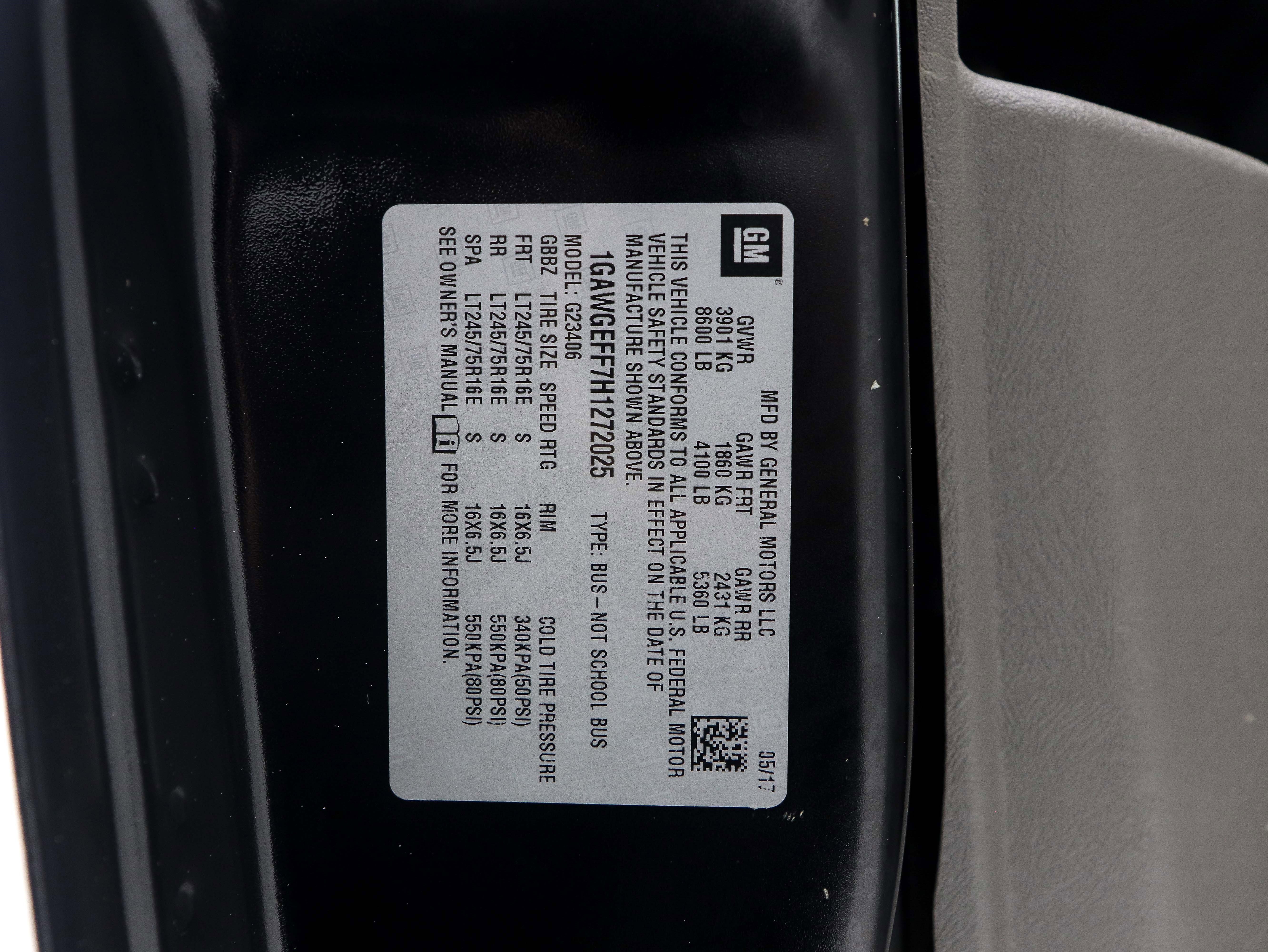 Used 2017 Chevrolet Express 2500 LS image 31