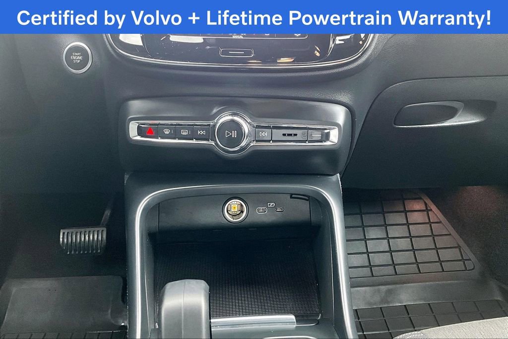 Certified 2023 Volvo XC40 B5 Core image 41