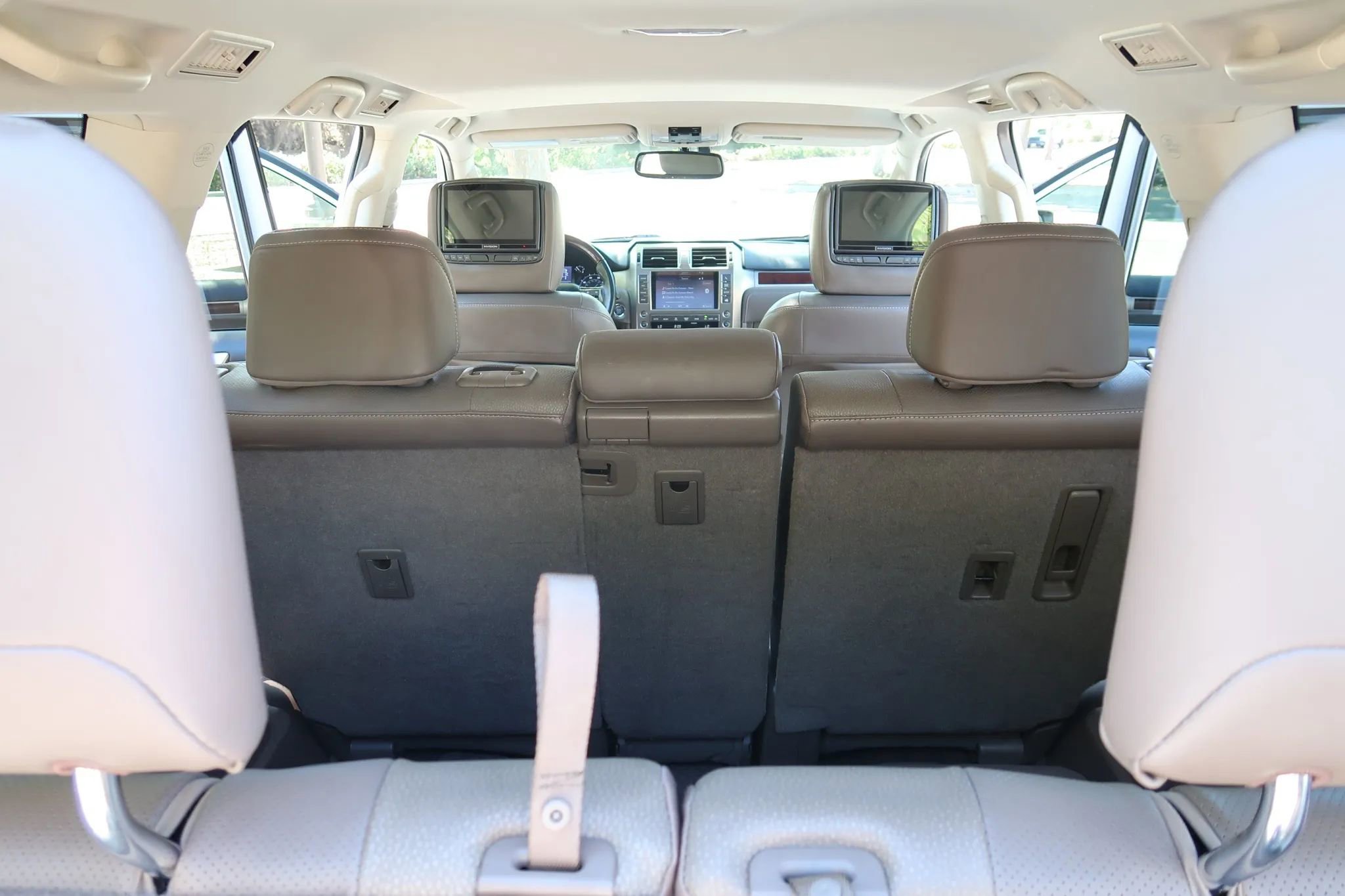 Used 2015 Lexus GX 460 w/ Premium Package AWD/4WD image 15