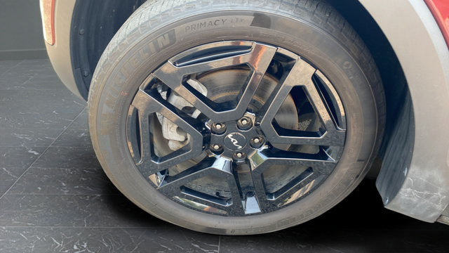 Used 2023 Kia Telluride SX X-Line AWD/4WD image 31