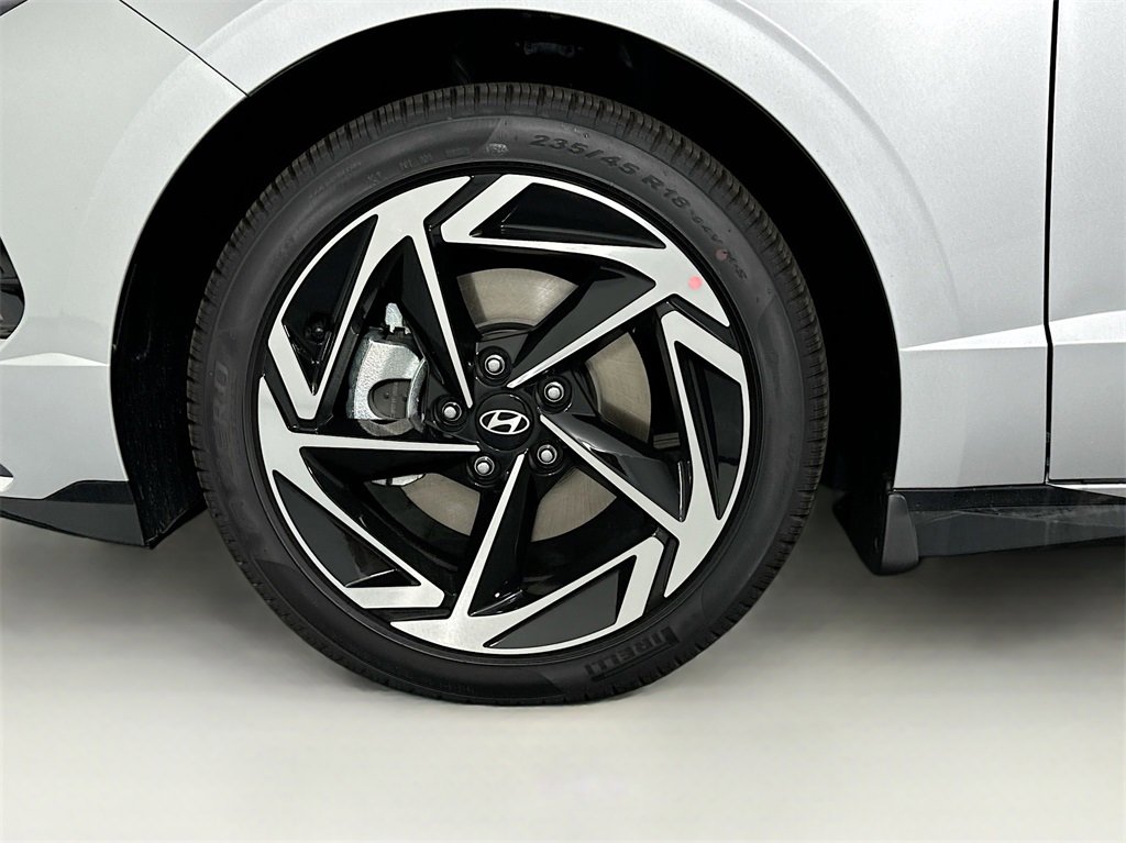 Certified 2024 Hyundai Sonata SEL w/ Convenience Package image 30