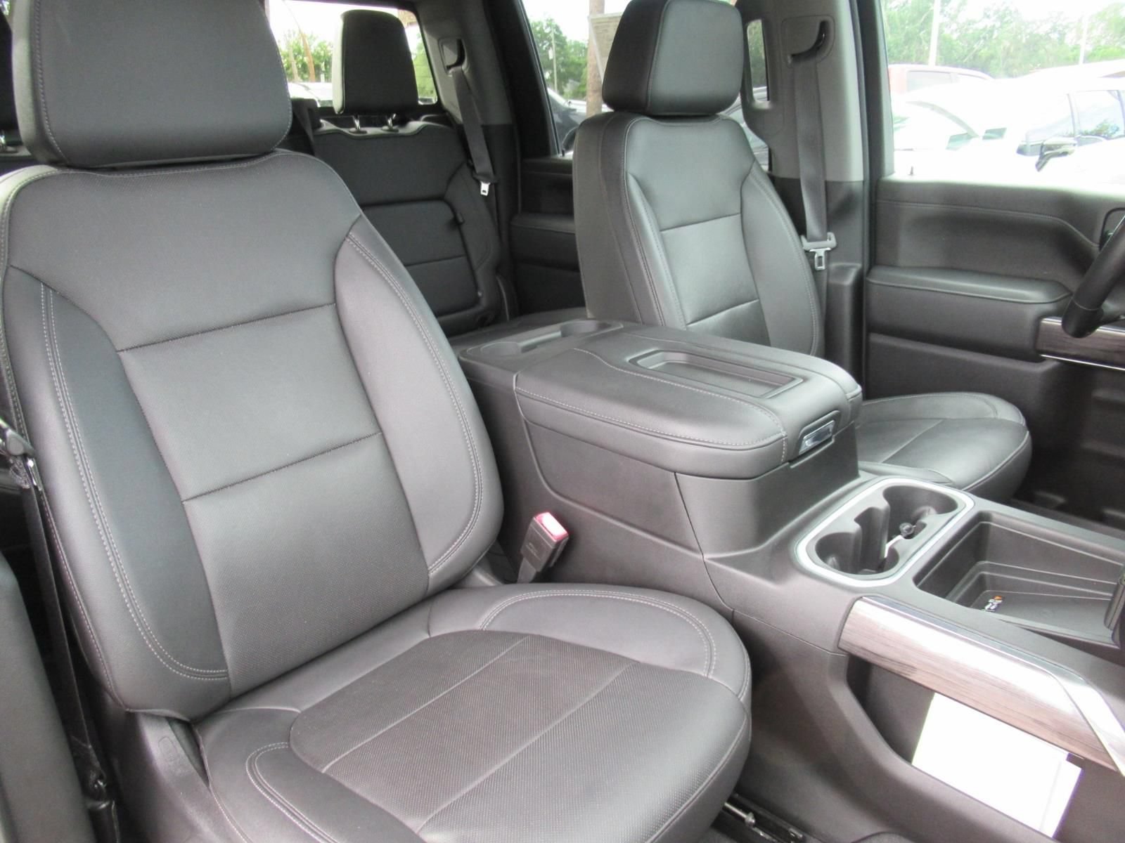 Used 2022 Chevrolet Silverado 2500 LTZ w/ LTZ Plus Package AWD/4WD image 11