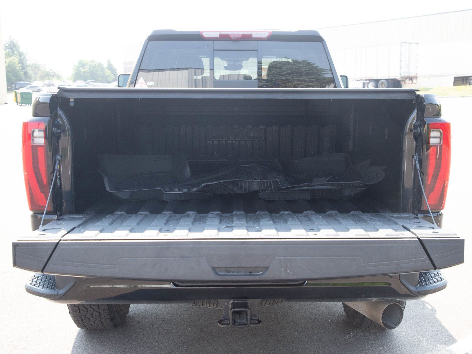 Used 2026 GMC Sierra 2500 Denali Ultimate AWD/4WD image 13
