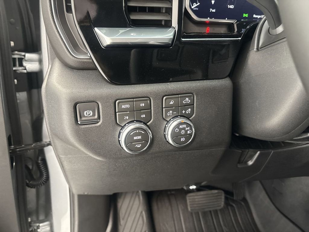 New 2026 GMC Sierra 3500 SLT w/ SLT Convenience Package image 18