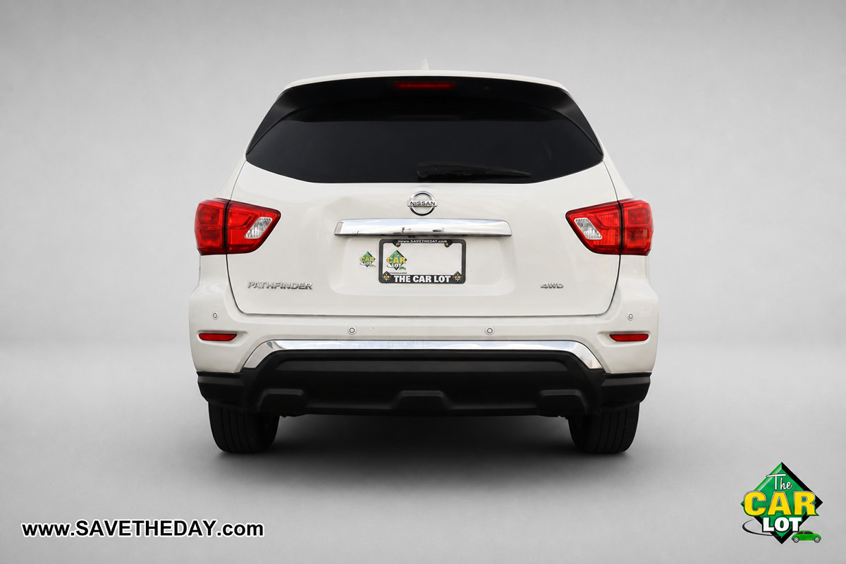 Used 2019 Nissan Pathfinder S AWD/4WD image 7
