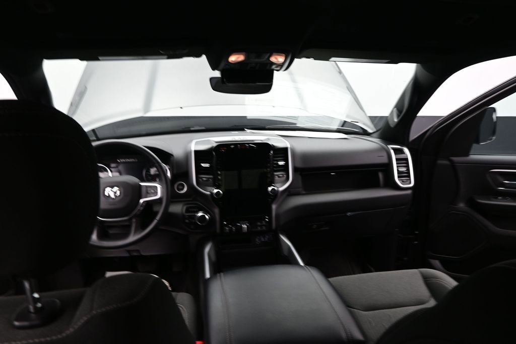 Used 2024 RAM 1500 Big Horn AWD/4WD image 29