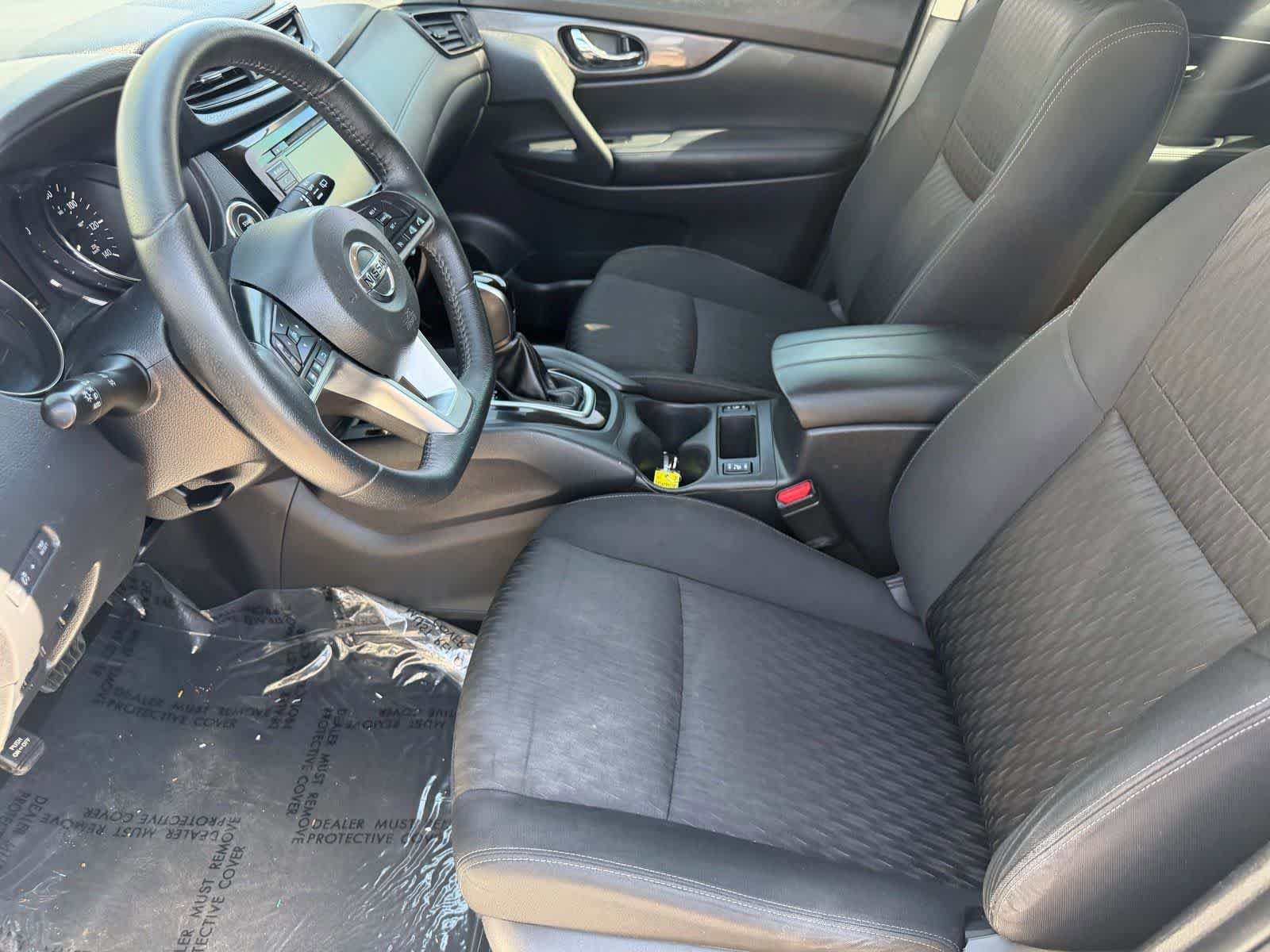 Used 2020 Nissan Rogue SV FWD image 10