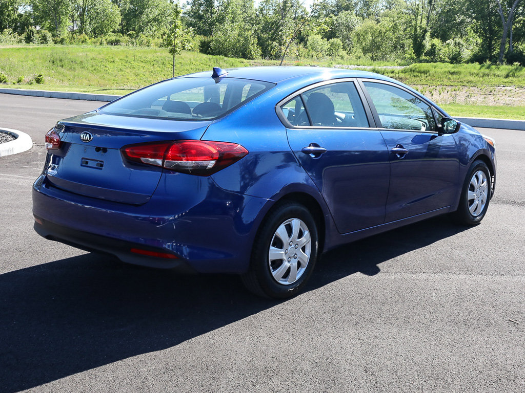 Used 2017 Kia Forte LX FWD image 6
