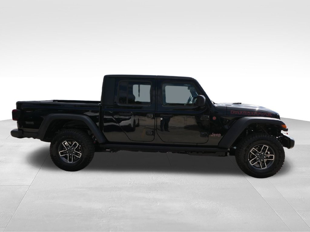 Certified 2026 Jeep Gladiator Mojave AWD/4WD image 2