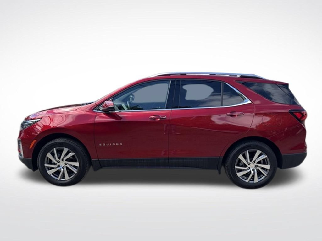 Used 2023 Chevrolet Equinox Premier AWD/4WD image 2