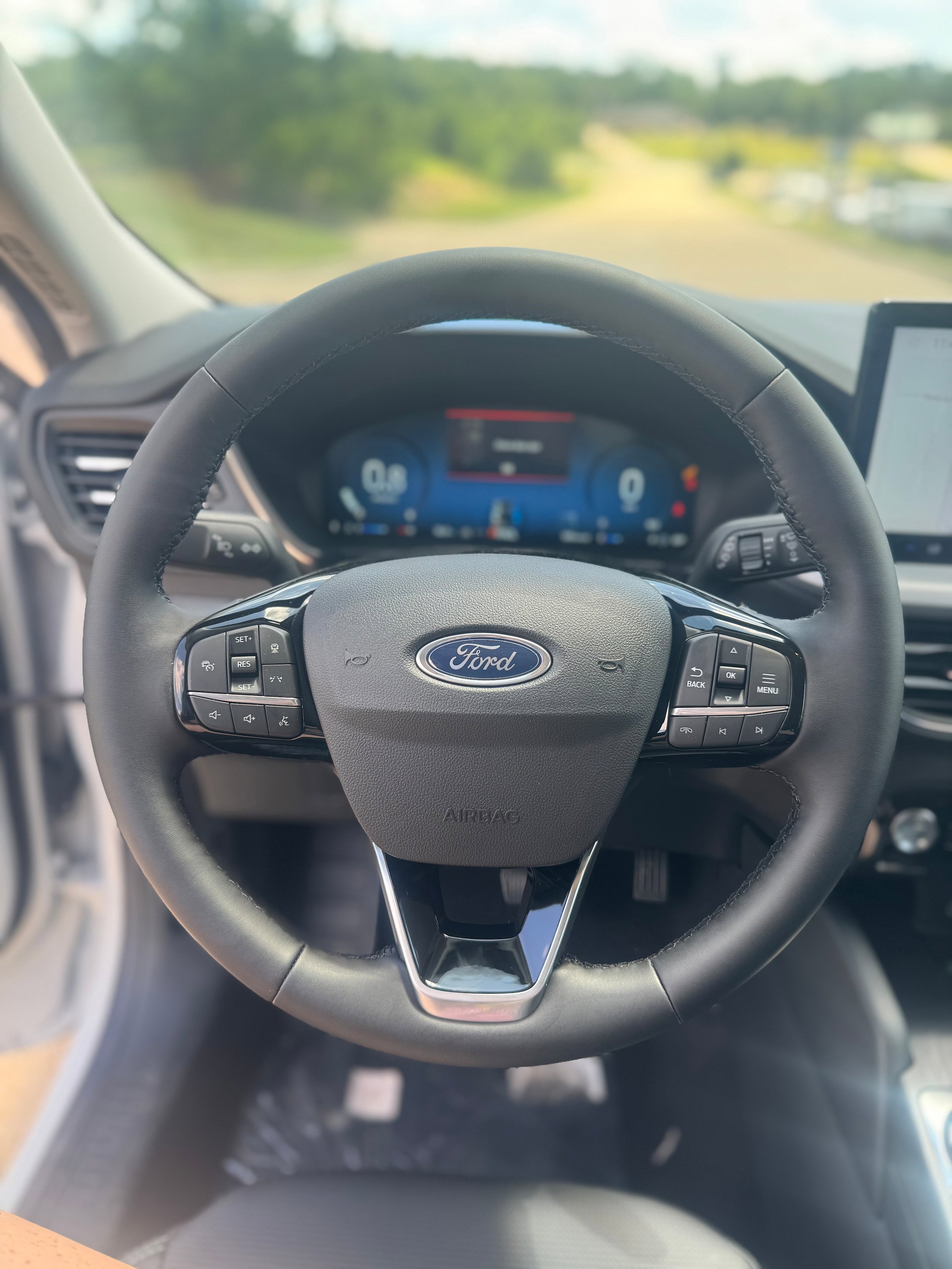 Used 2024 Ford Escape Platinum image 12