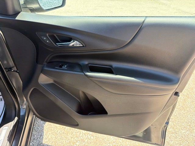 Used 2020 Chevrolet Equinox Premier w/ LPO, Cargo Package AWD/4WD image 21