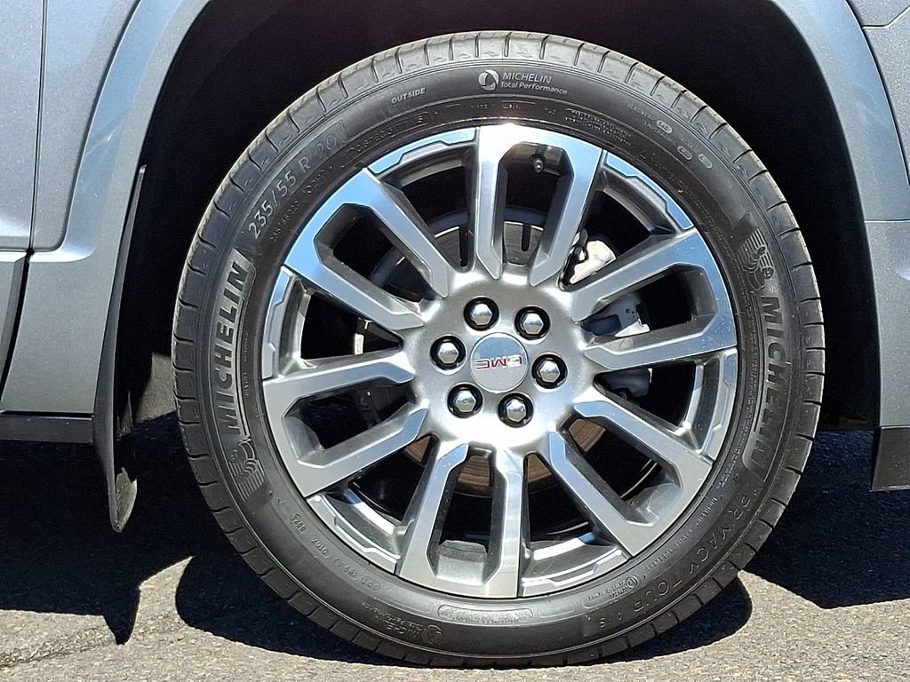 Certified 2023 GMC Acadia Denali w/ Denali Technology Package image 8