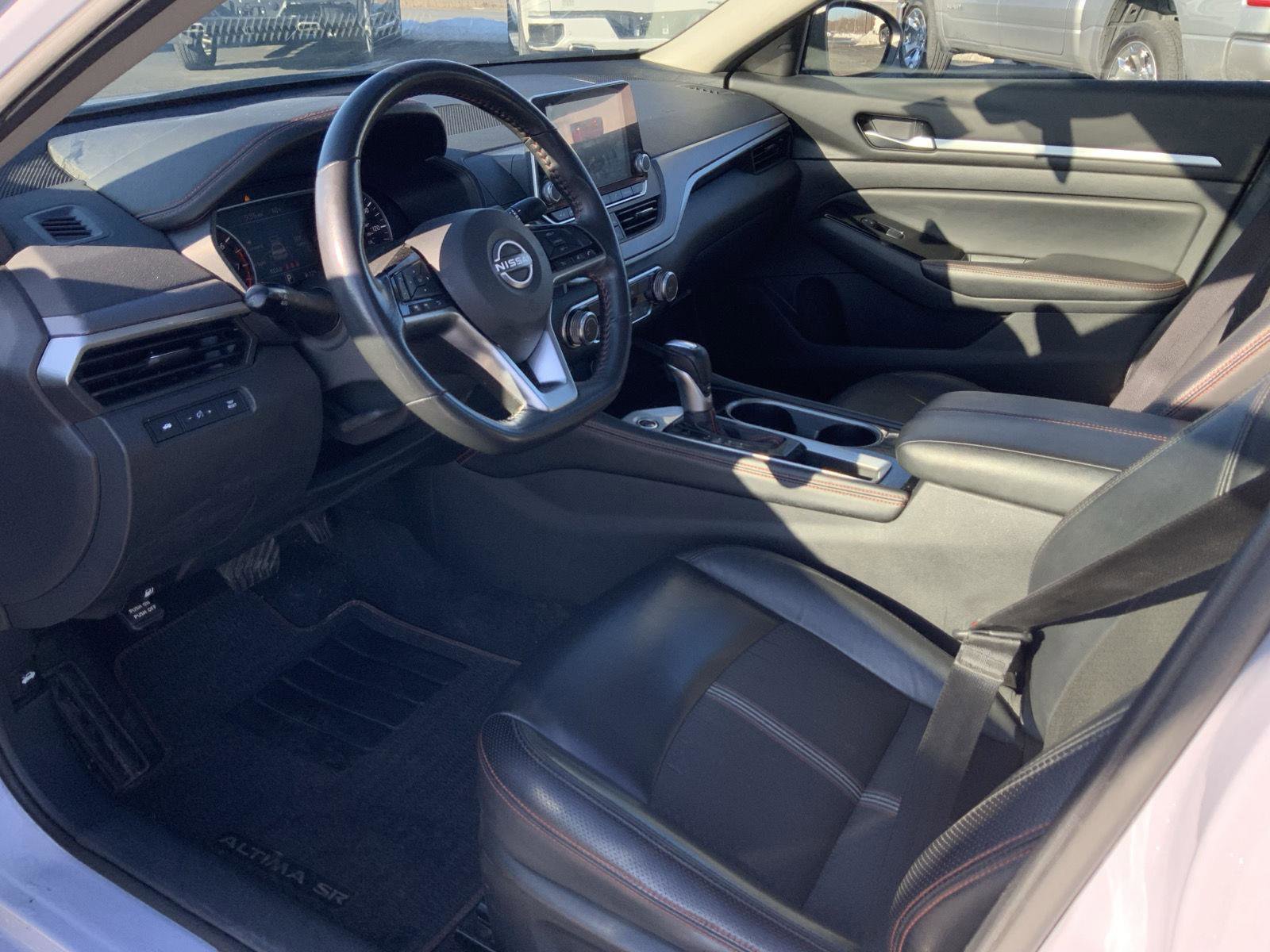 Used 2024 Nissan Altima 2.5 SR image 21