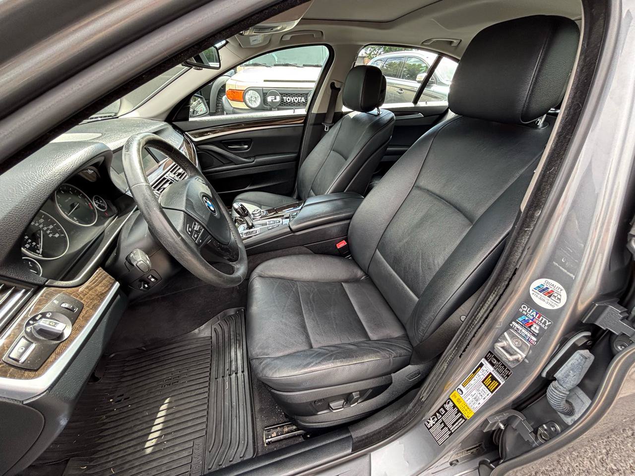 Used 2012 BMW 528i xDrive Sedan AWD/4WD image 8